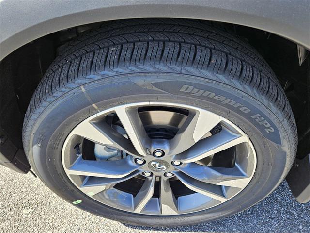 new 2025 INFINITI QX60 car, priced at $58,006