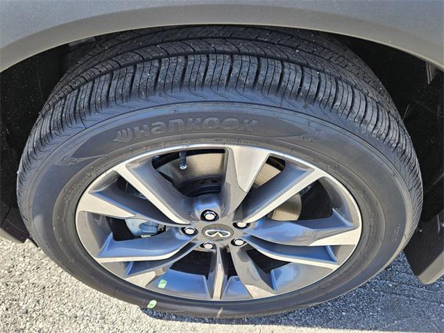new 2025 INFINITI QX60 car, priced at $58,674