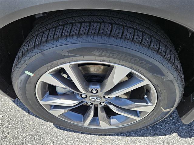 new 2025 INFINITI QX60 car, priced at $55,754