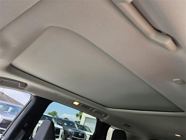 new 2025 INFINITI QX60 car, priced at $45,571