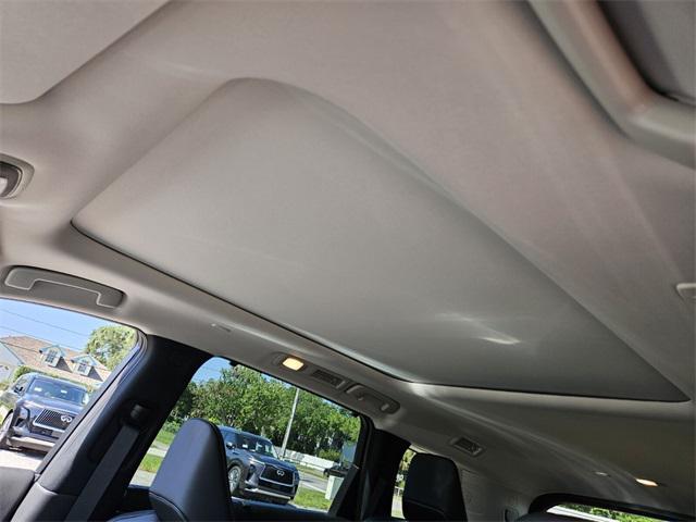 new 2025 INFINITI QX60 car, priced at $56,950