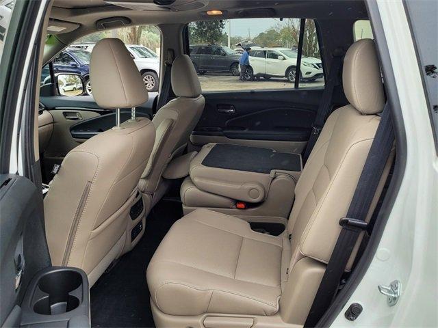 used 2022 Honda Pilot car, priced at $33,955