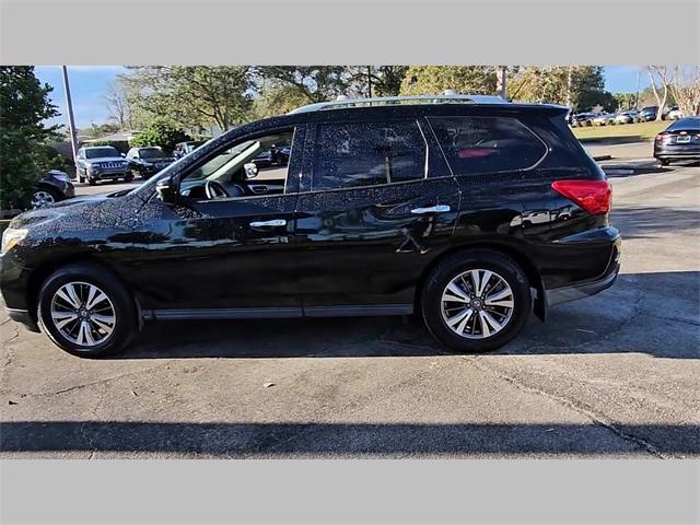 used 2017 Nissan Pathfinder car, priced at $12,419