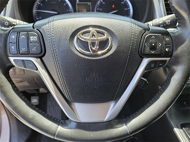 used 2019 Toyota Highlander car, priced at $25,604