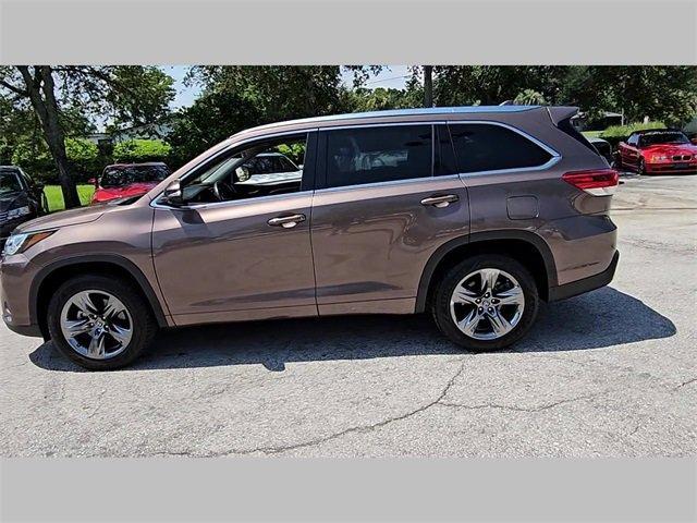 used 2019 Toyota Highlander car, priced at $25,604