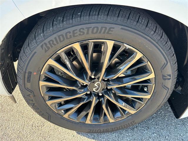 new 2026 INFINITI QX80 car, priced at $108,860