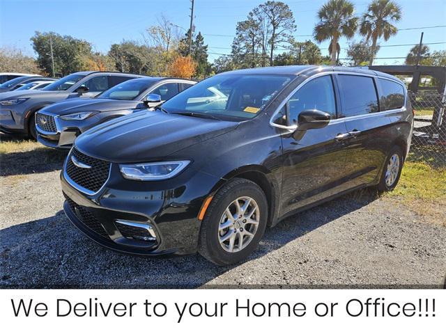 used 2023 Chrysler Pacifica car, priced at $23,168