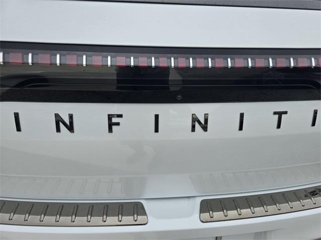 new 2026 INFINITI QX80 car, priced at $106,525