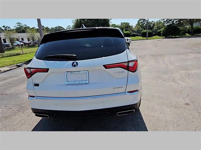 used 2022 Acura MDX car, priced at $38,388