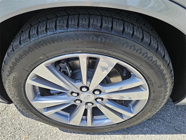used 2023 Cadillac XT6 car, priced at $34,515