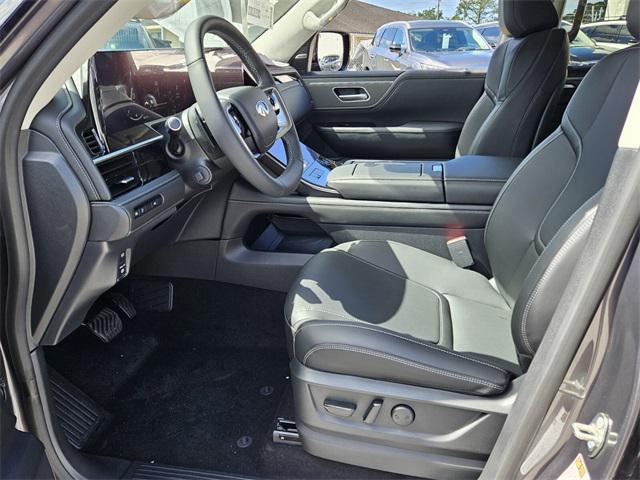 new 2025 INFINITI QX80 car, priced at $76,690