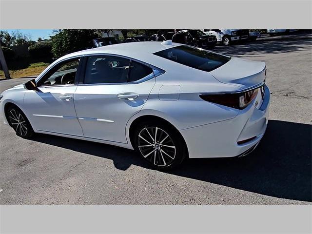 used 2022 Lexus ES 350 car, priced at $34,393