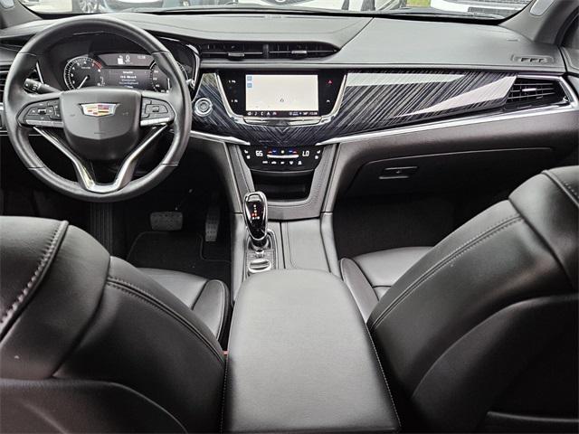 used 2024 Cadillac XT6 car, priced at $46,115