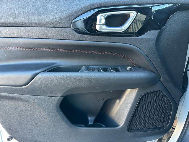used 2025 Jeep Compass car, priced at $25,086