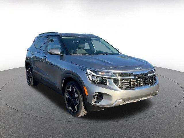 used 2025 Kia Seltos car, priced at $21,432