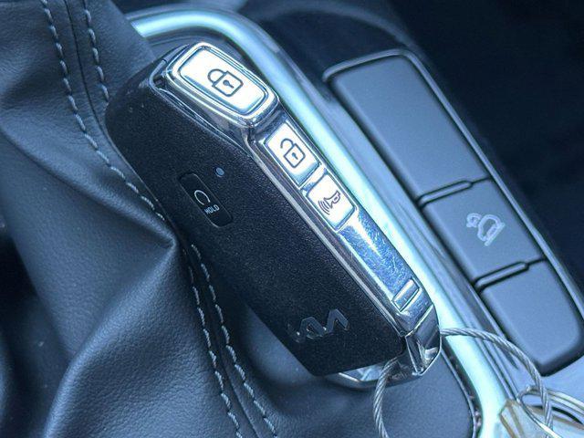 used 2025 Kia Seltos car, priced at $21,432