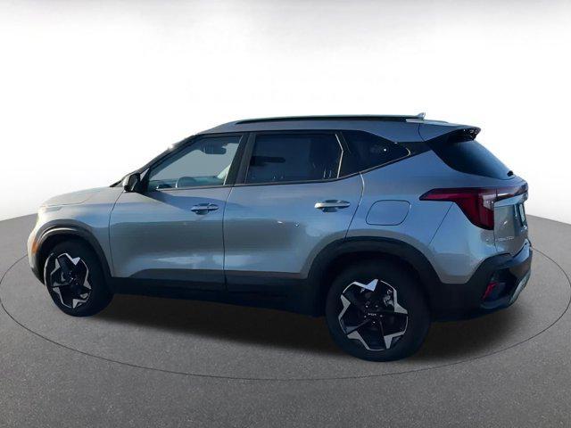 used 2025 Kia Seltos car, priced at $21,432