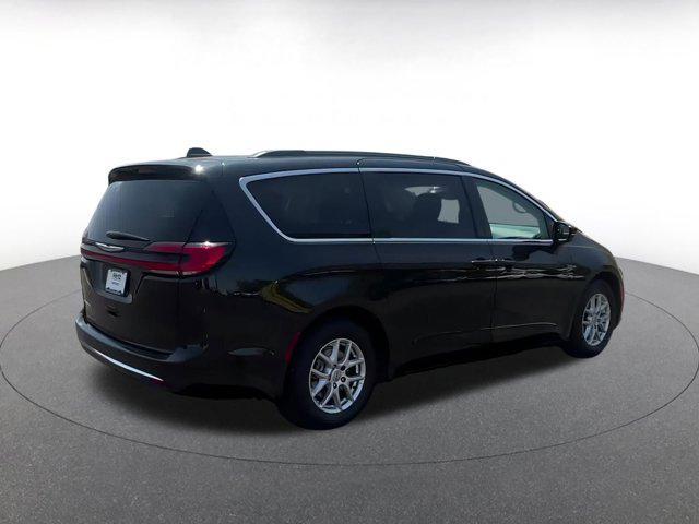 used 2022 Chrysler Pacifica car, priced at $20,617