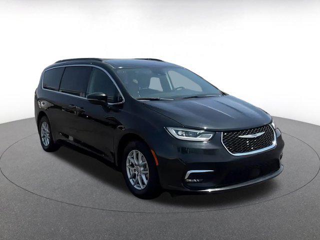 used 2022 Chrysler Pacifica car, priced at $20,617