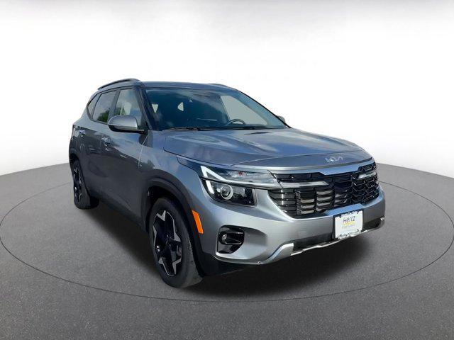 used 2025 Kia Seltos car, priced at $21,001