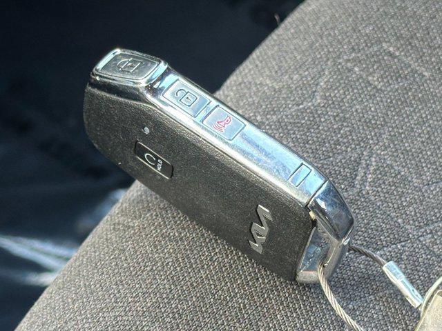 used 2025 Kia Seltos car, priced at $21,001