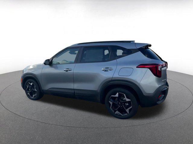 used 2025 Kia Seltos car, priced at $21,001