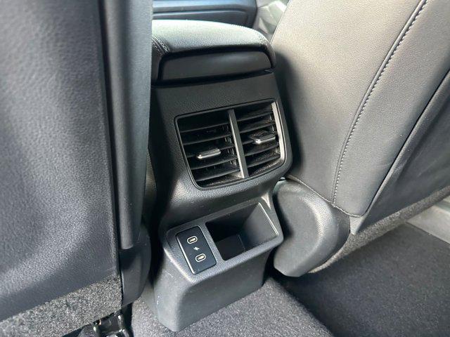 used 2025 Kia Seltos car, priced at $21,001