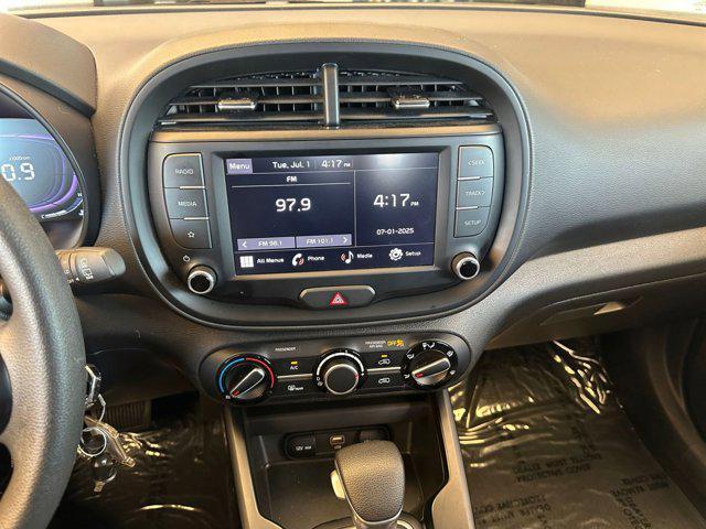 used 2024 Kia Soul car, priced at $18,422