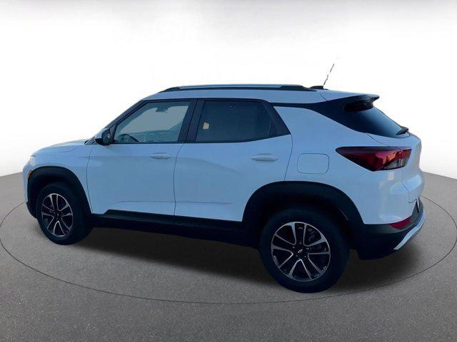 used 2025 Chevrolet TrailBlazer car, priced at $20,977