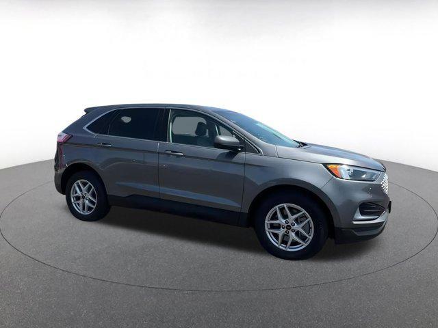 used 2024 Ford Edge car, priced at $20,450