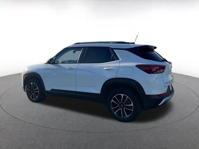 used 2025 Chevrolet TrailBlazer car, priced at $21,039