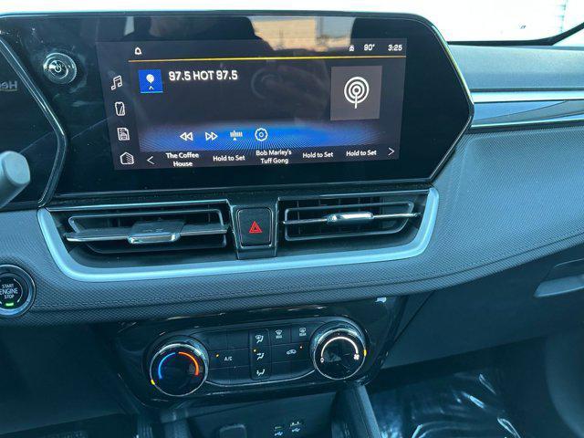 used 2025 Chevrolet TrailBlazer car, priced at $21,064