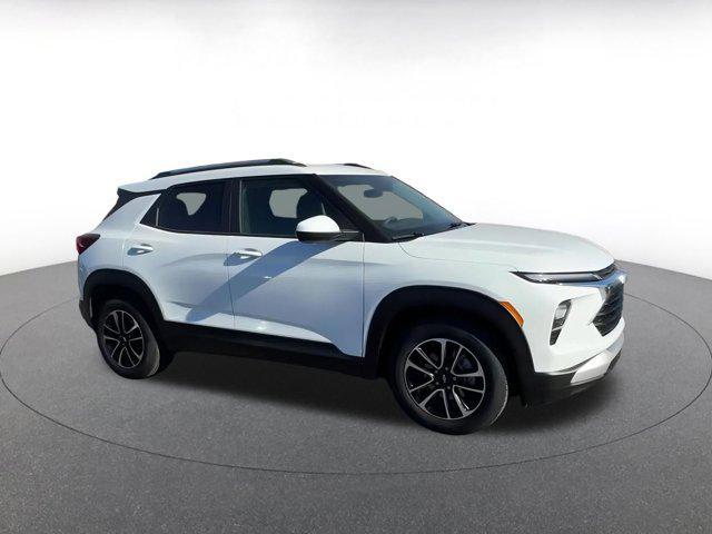 used 2025 Chevrolet TrailBlazer car, priced at $21,064