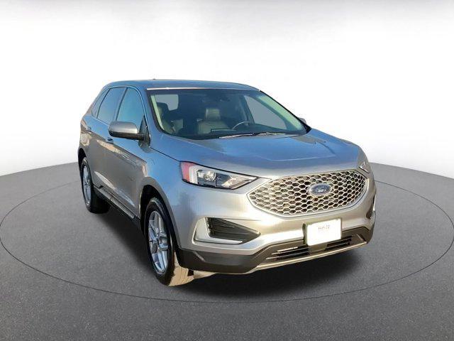 used 2024 Ford Edge car, priced at $23,798