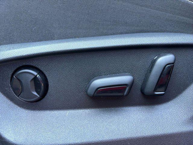 used 2024 Volkswagen Atlas car, priced at $34,232