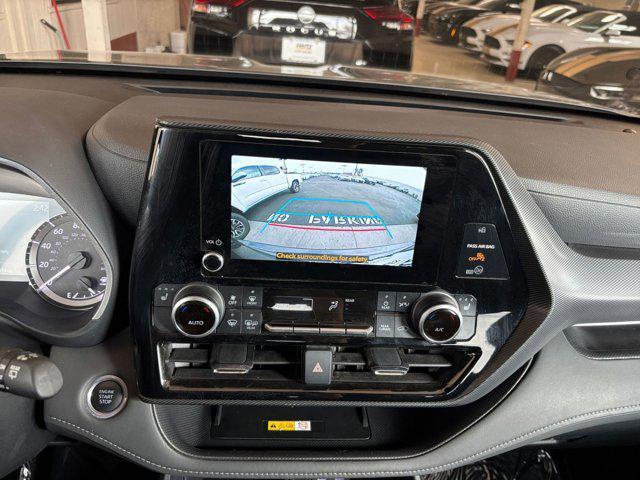 used 2024 Toyota Highlander car, priced at $40,456