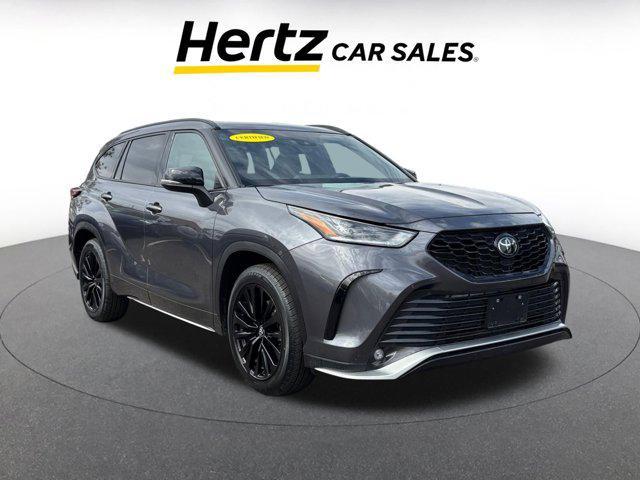 used 2024 Toyota Highlander car, priced at $40,456