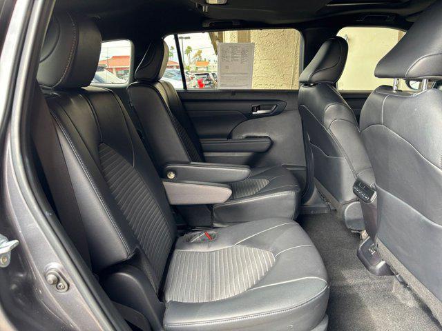used 2024 Toyota Highlander car, priced at $40,456