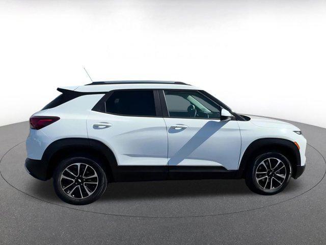 used 2025 Chevrolet TrailBlazer car, priced at $20,926