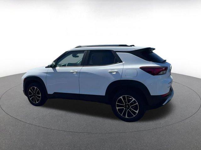 used 2025 Chevrolet TrailBlazer car, priced at $20,926