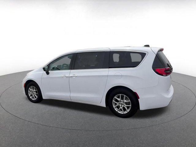 used 2024 Chrysler Pacifica car, priced at $32,536