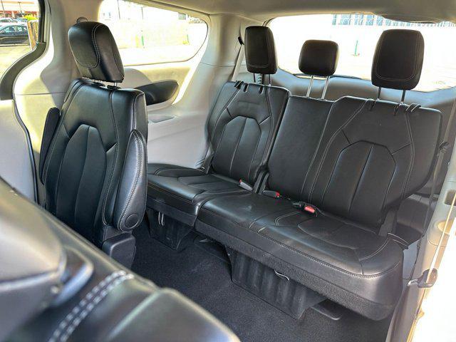 used 2024 Chrysler Pacifica car, priced at $31,331