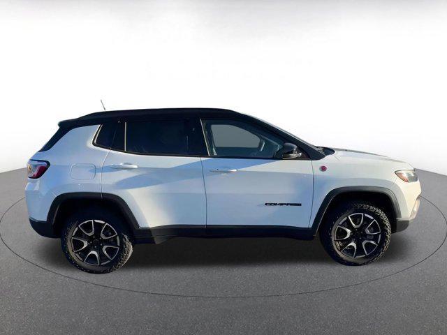used 2025 Jeep Compass car, priced at $25,086