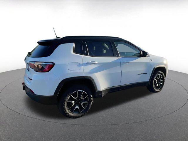 used 2025 Jeep Compass car, priced at $25,086