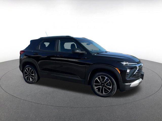 used 2025 Chevrolet TrailBlazer car, priced at $20,531