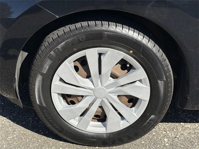 used 2014 Nissan Versa Note car, priced at $5,688