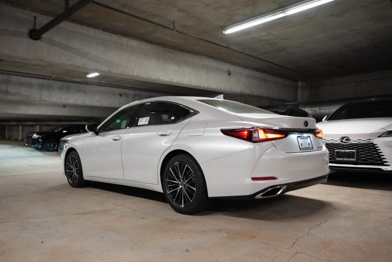 new 2025 Lexus ES 350 car, priced at $47,584