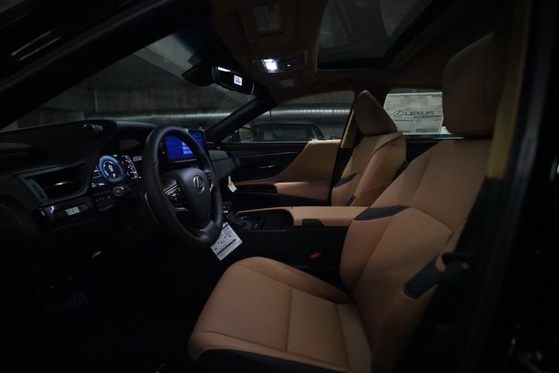 new 2024 Lexus ES 300h car, priced at $49,304