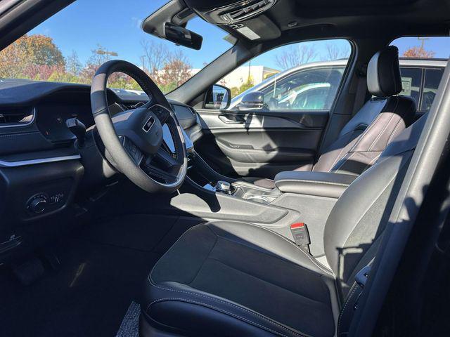 new 2025 Jeep Grand Cherokee car