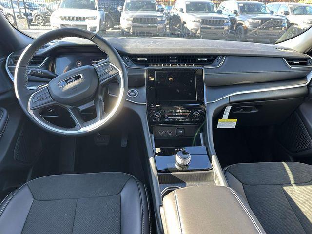 new 2025 Jeep Grand Cherokee car